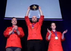 On the podium Blair Lebsack (silver), Ryan O'Flynn (gold), Lindsay Porter (bronze)